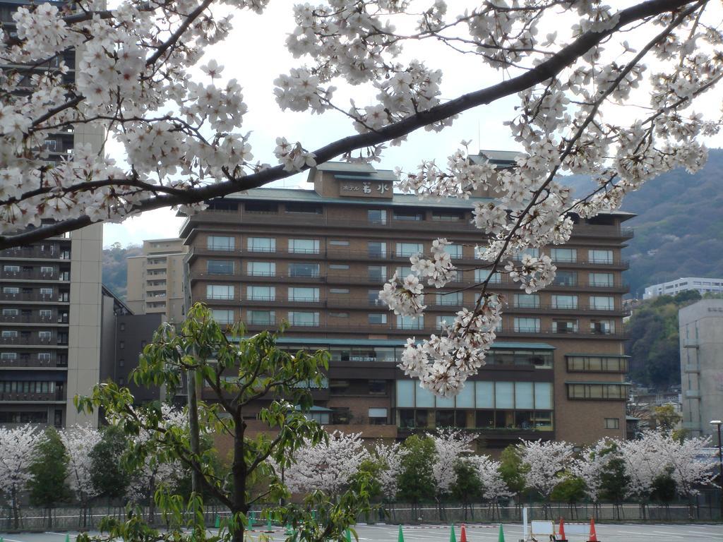 Hotel Wakamizu Takarazuka Exterior photo