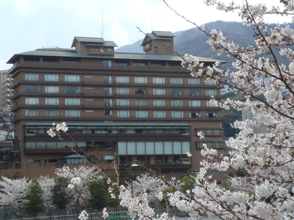 Hotel Wakamizu Takarazuka Exterior photo