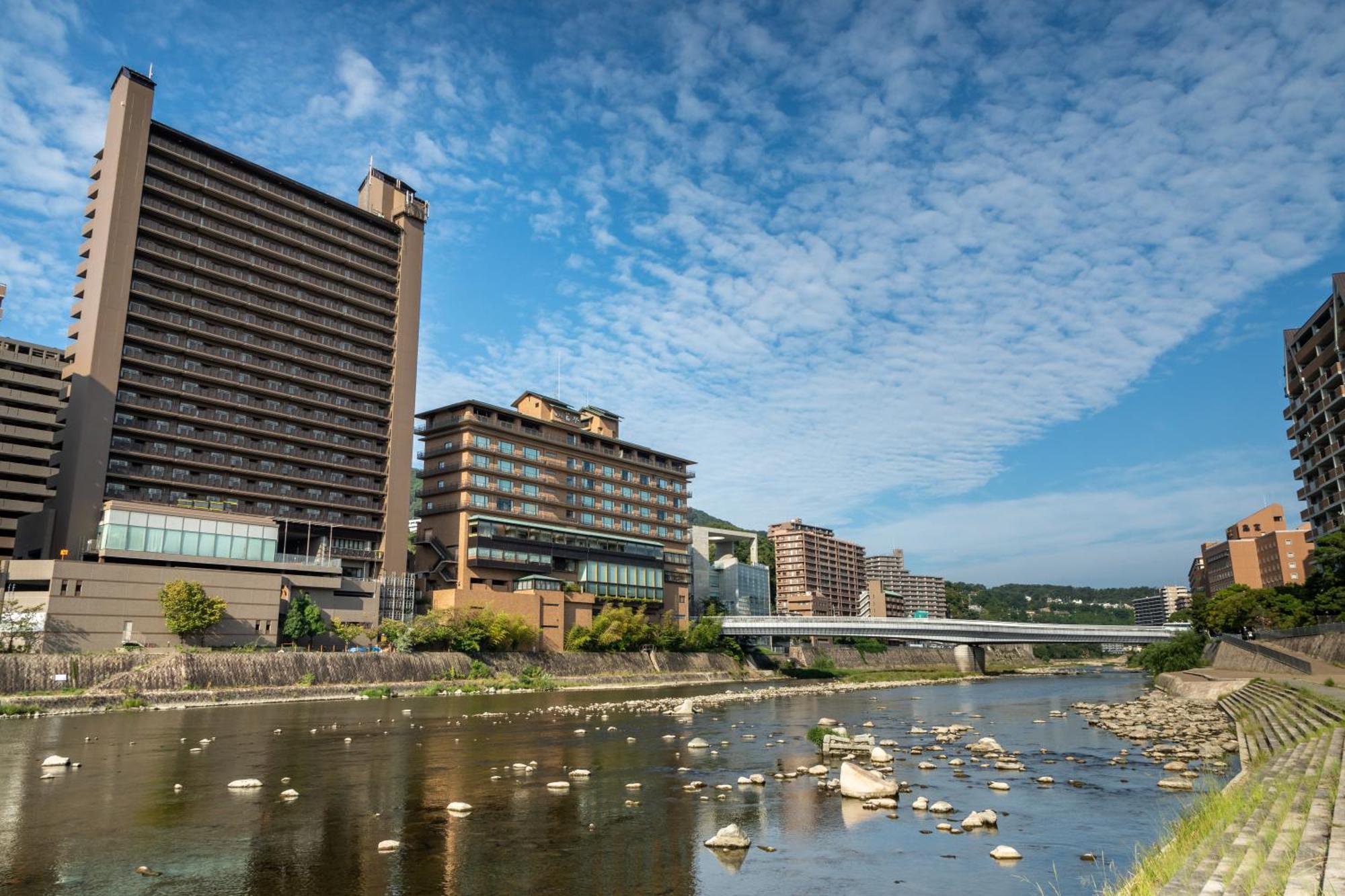 Hotel Wakamizu Takarazuka Exterior photo