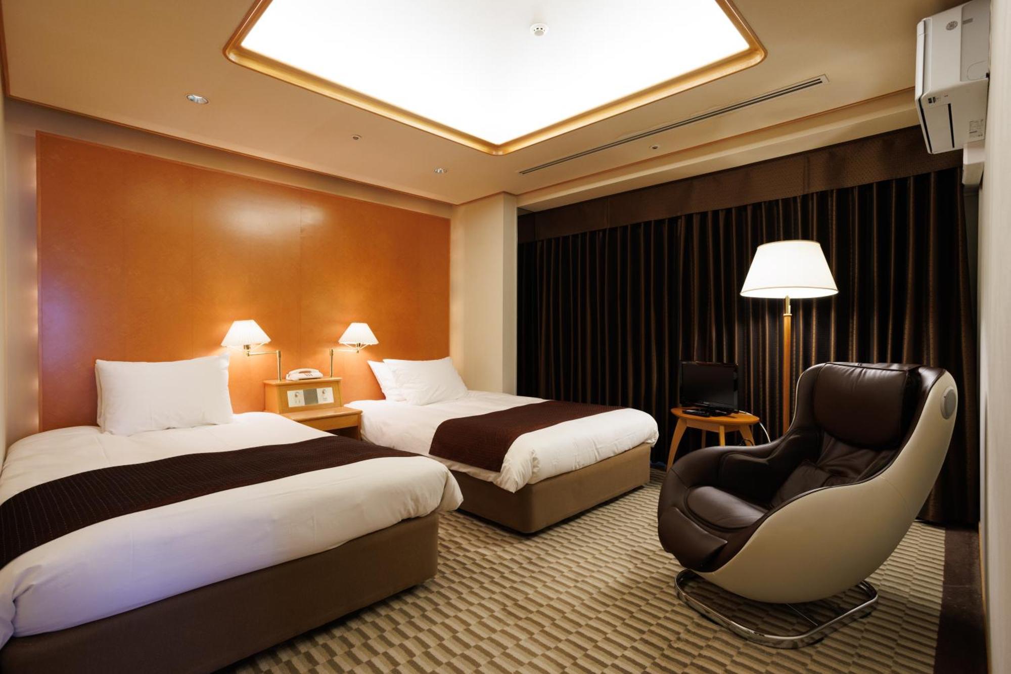 Hotel Wakamizu Takarazuka Exterior photo