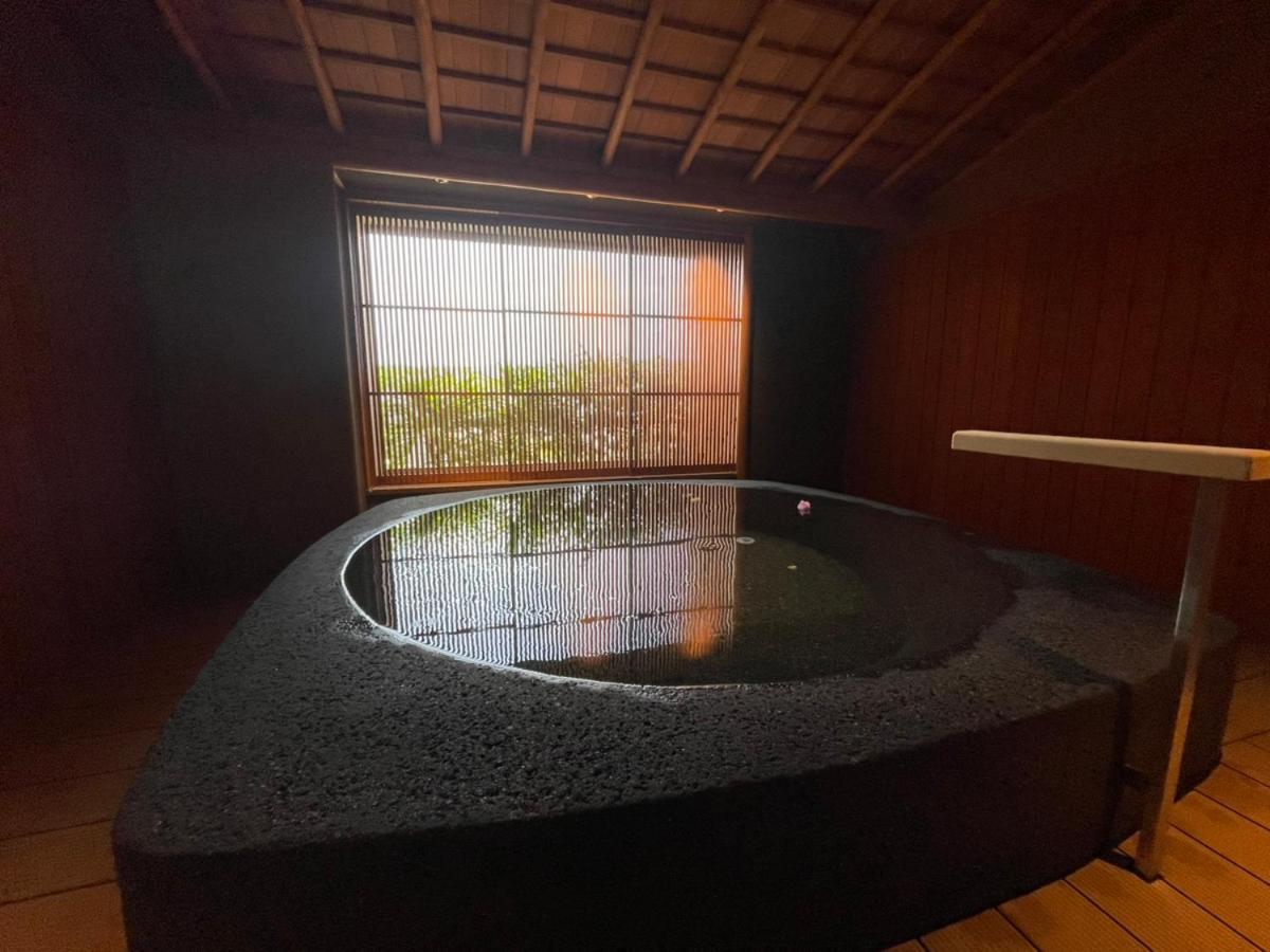 Hotel Wakamizu Takarazuka Exterior photo